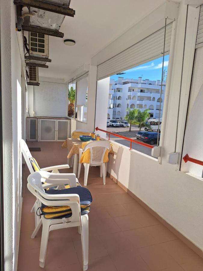 Palmeira Sol- 2 Bedrooms 300M From The Beach Ocean View Porches  Exterior photo