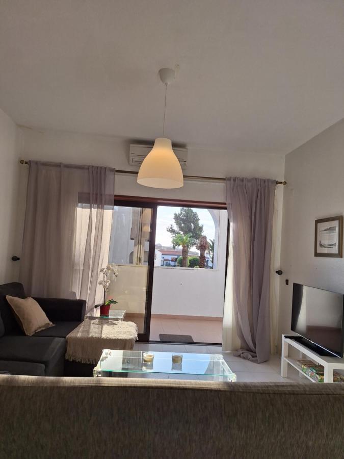 Palmeira Sol- 2 Bedrooms 300M From The Beach Ocean View Porches  Exterior photo