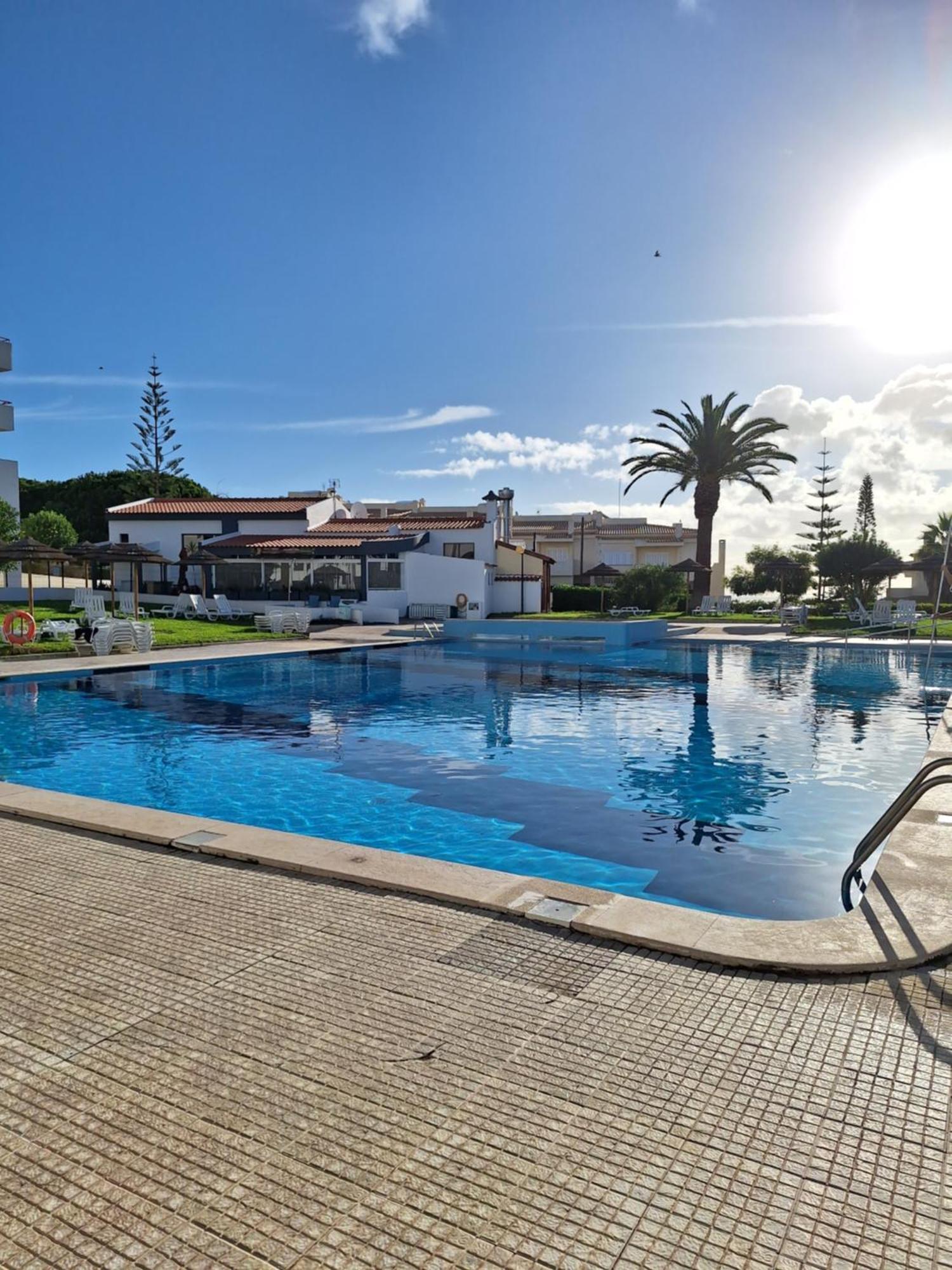 Palmeira Sol- 2 Bedrooms 300M From The Beach Ocean View Porches  Exterior photo