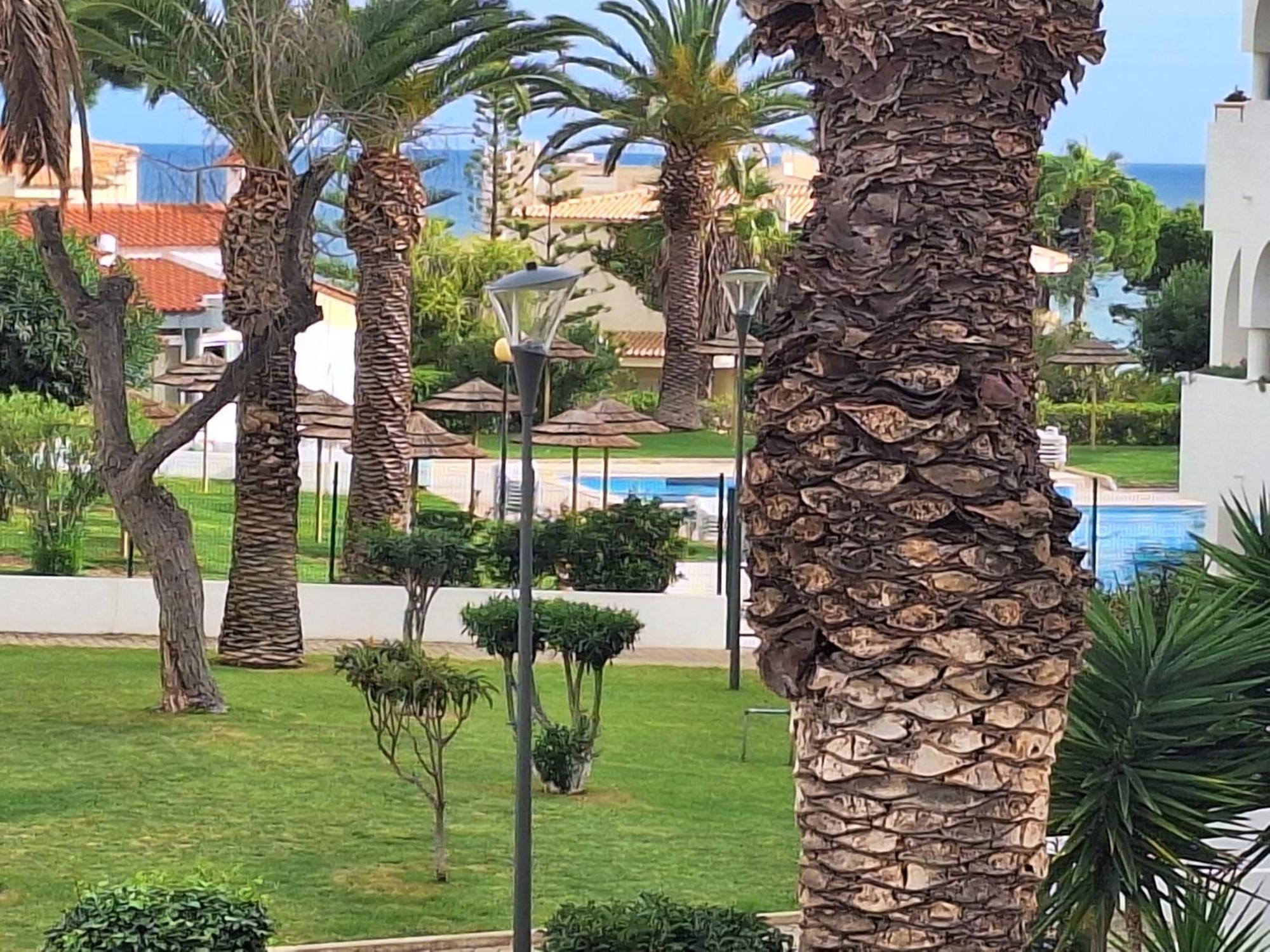Palmeira Sol- 2 Bedrooms 300M From The Beach Ocean View Porches  Exterior photo